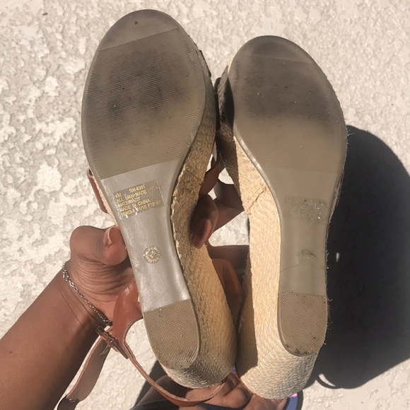 🌸St.Johns bay vegan leather wedges - Picture 4 of 6
